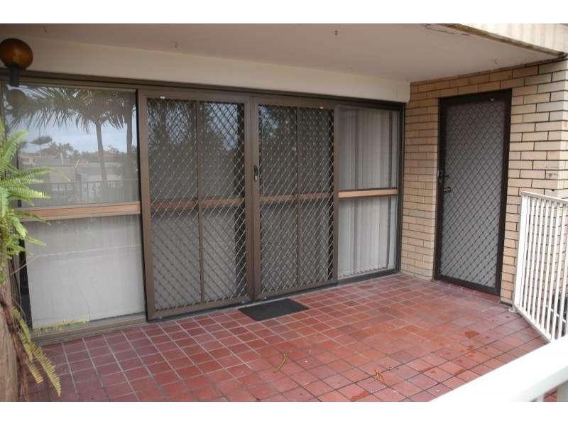 6/106 Bayview Street, Runaway Bay QLD 4216