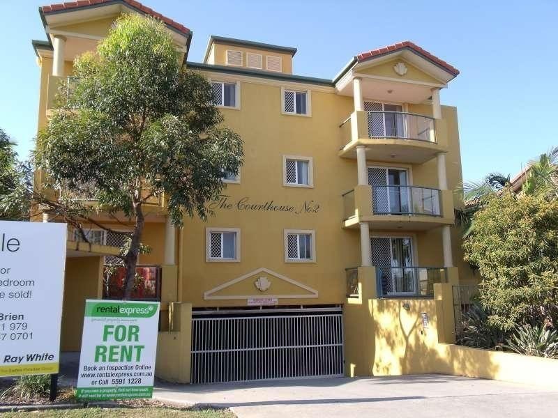 2/7-11 Johnston Street, Southport QLD 4215