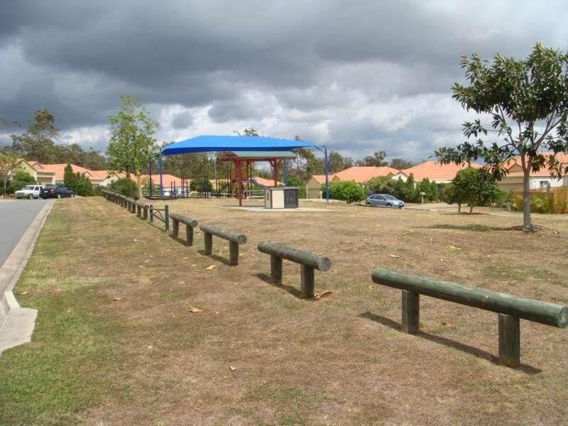 4 Hellman Street, Molendinar QLD 4214
