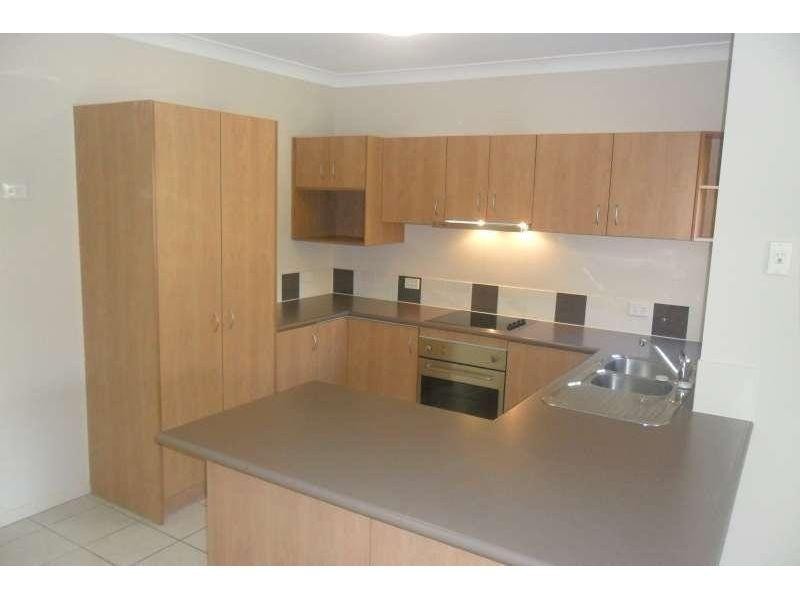 4 Hellman Street, Molendinar QLD 4214