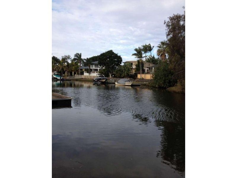 51 Witt Avenue, Carrara QLD 4211