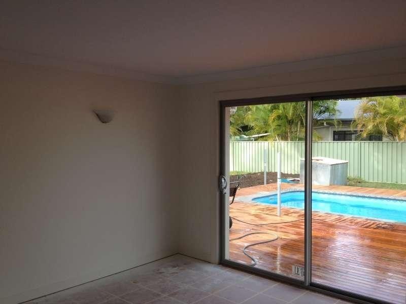 141 Alison Road, Carrara QLD 4211