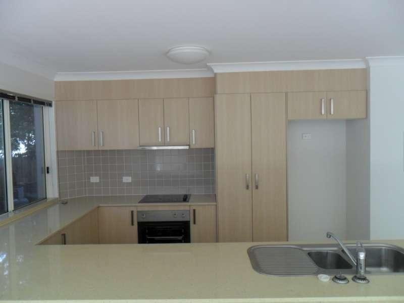 6/49 Usher Avenue, Labrador QLD 4215