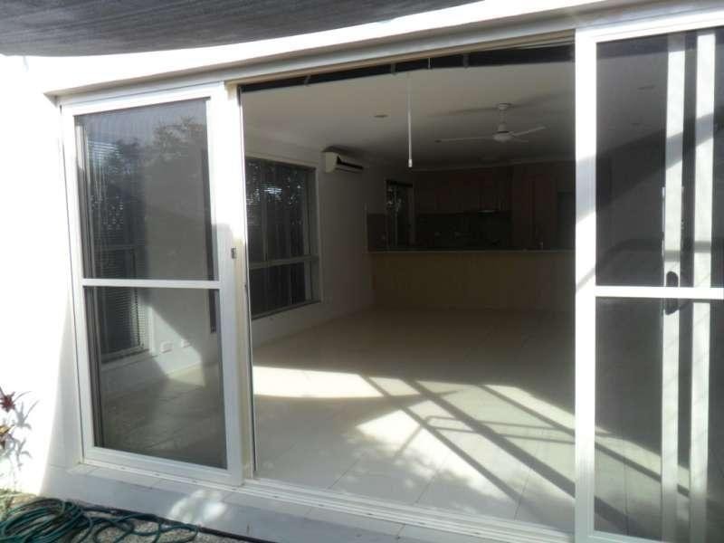 6/49 Usher Avenue, Labrador QLD 4215