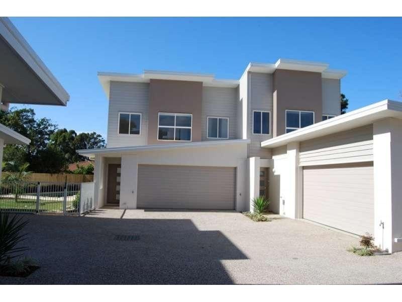 6/49 Usher Avenue, Labrador QLD 4215