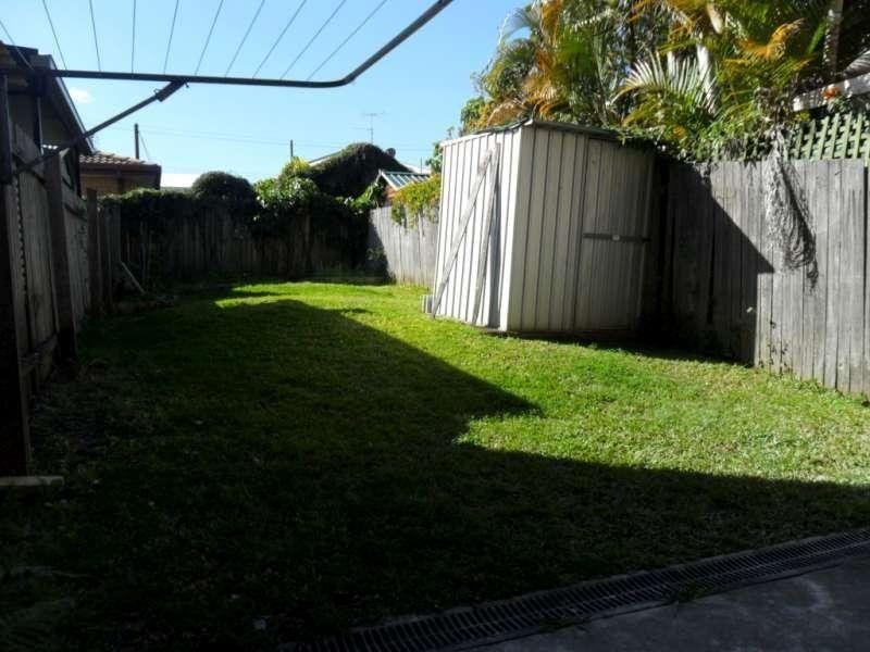 1/9 Shillito Street, Southport QLD 4215