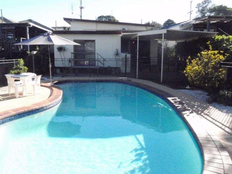 9 Wilson Street, Labrador QLD 4215