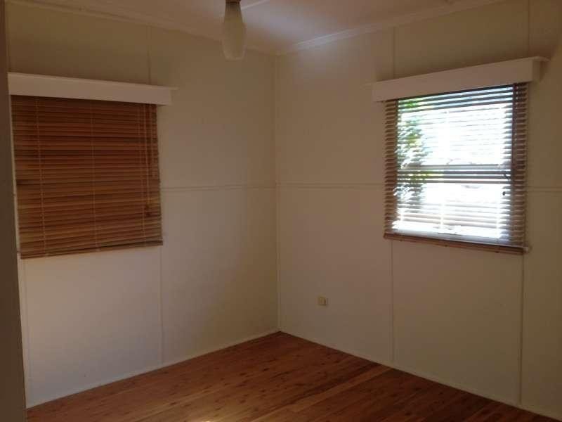 9 Wilson Street, Labrador QLD 4215