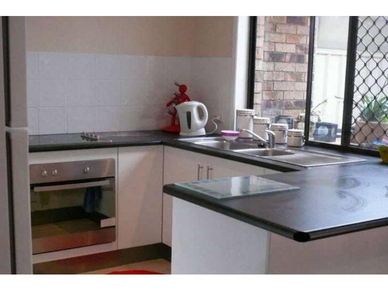 2/18 Columbia Court, Oxenford QLD 4210