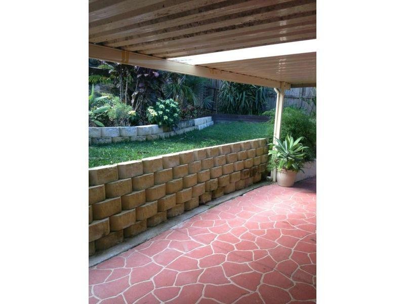 2/18 Columbia Court, Oxenford QLD 4210