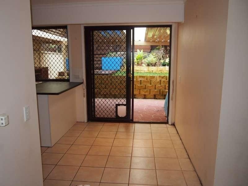 2/18 Columbia Court, Oxenford QLD 4210