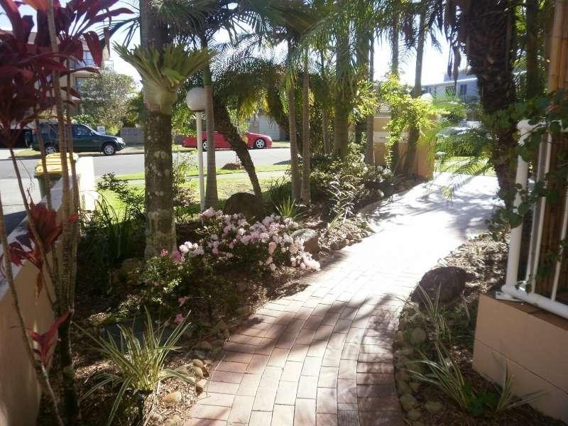 1/85 Petrel Avenue, Mermaid Beach QLD 4218