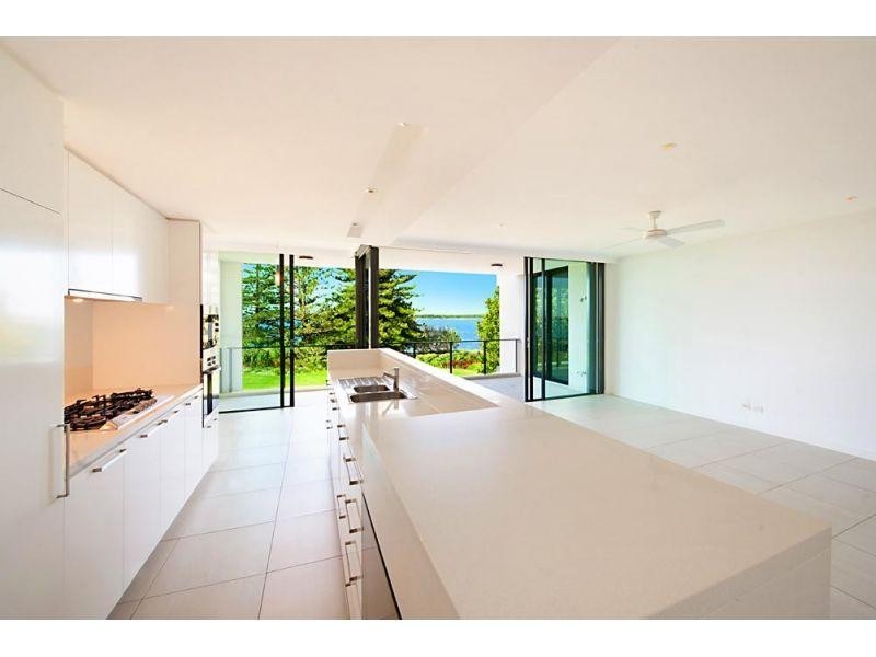 2206/323 Bayview Street, Hollywell QLD 4216