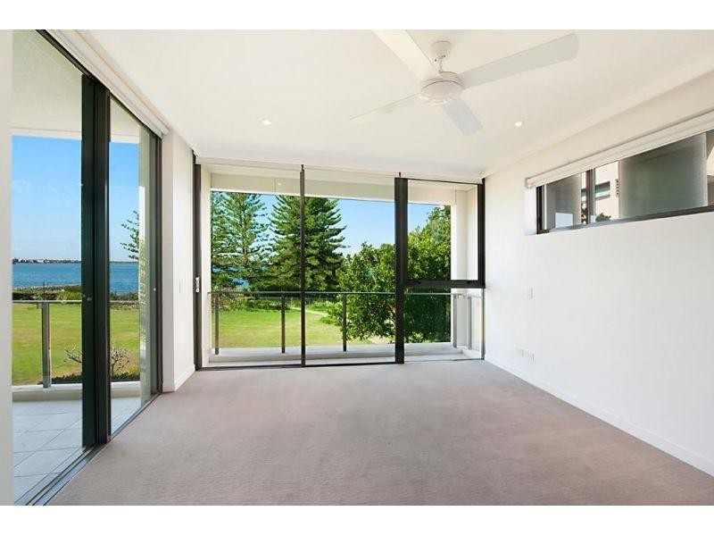 2206/323 Bayview Street, Hollywell QLD 4216