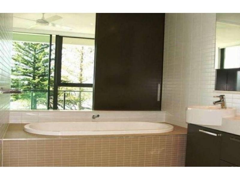 2206/323 Bayview St, Hollywell QLD 4216