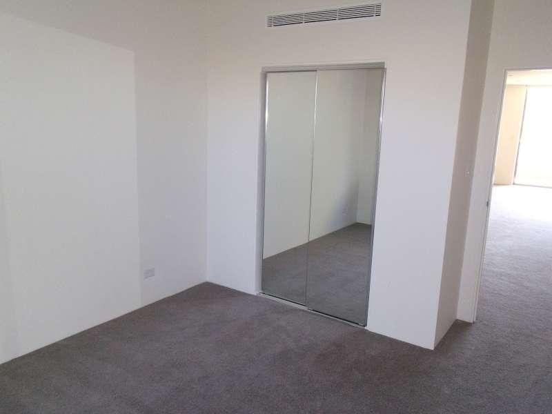 216/3 Pendraat  Parade, Hope Island QLD 4212