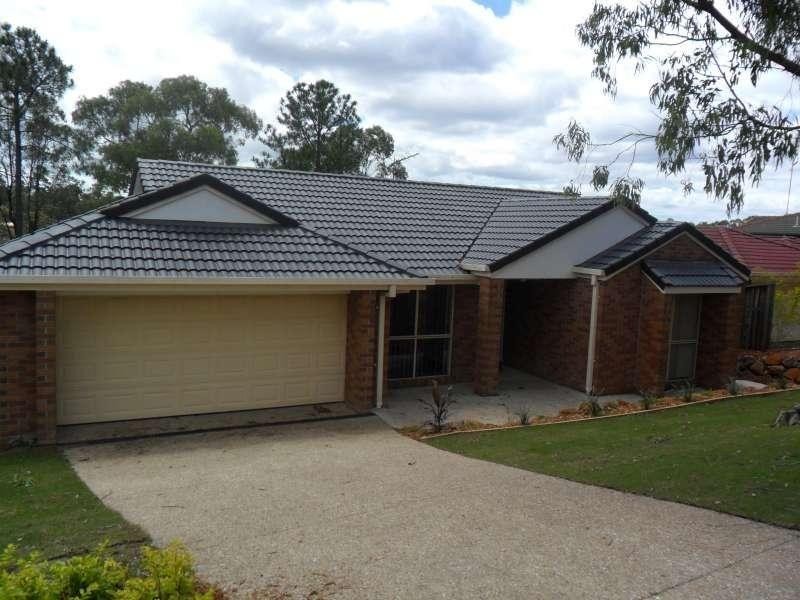 14 Bounty Way, Pacific Pines QLD 4211