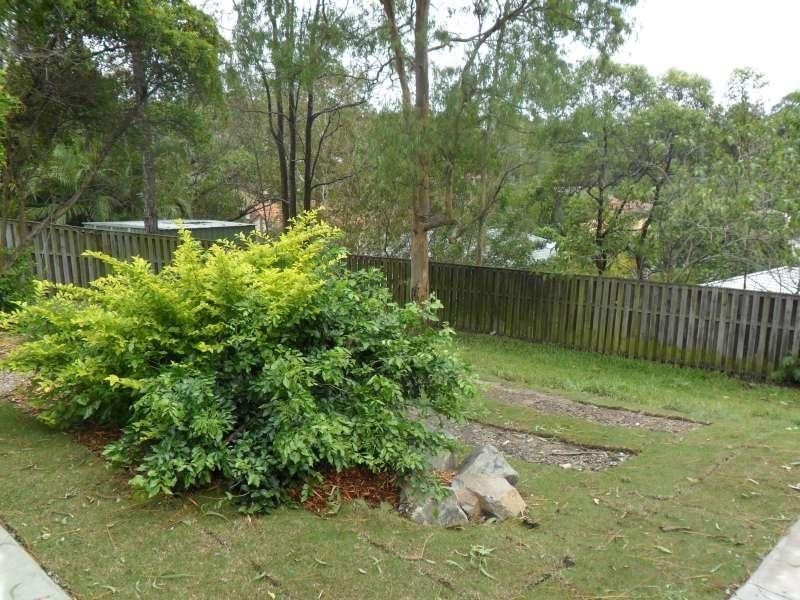 14 Bounty Way, Pacific Pines QLD 4211