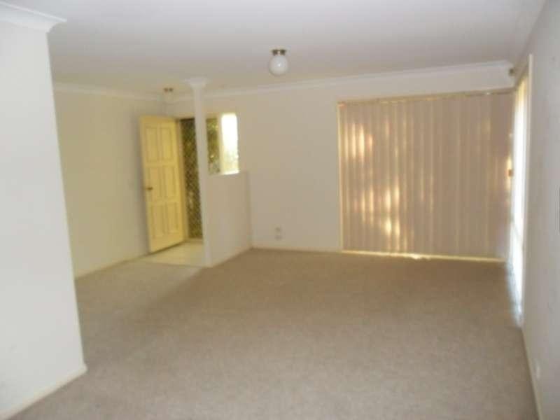 19 Masters Street, Arundel QLD 4214