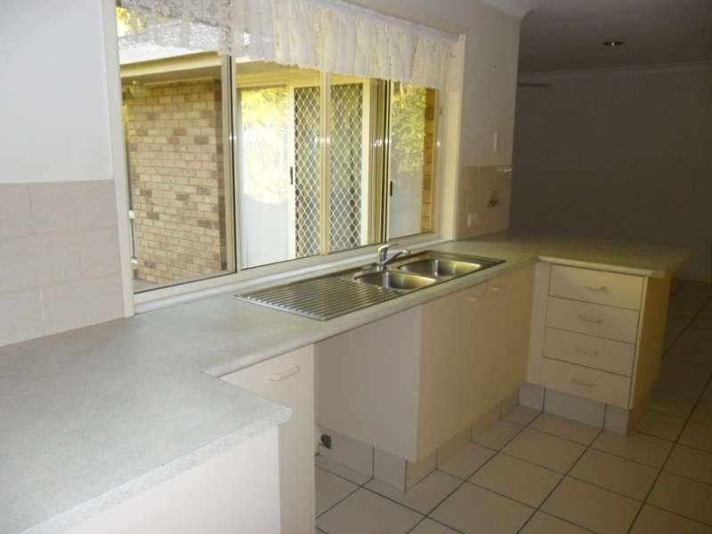 19 Masters Street, Arundel QLD 4214