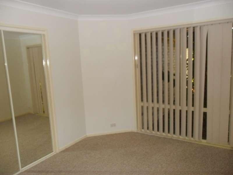 19 Masters Street, Arundel QLD 4214