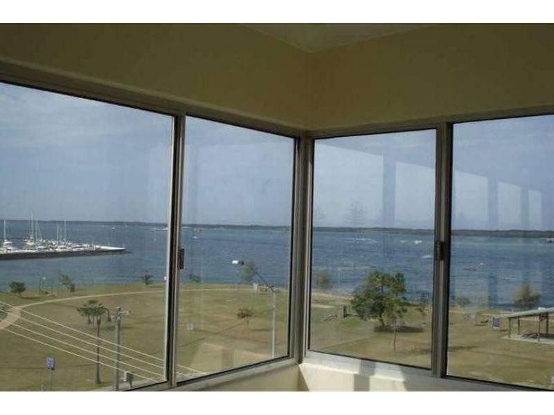 16/554 Marine Parade, Biggera Waters QLD 4216