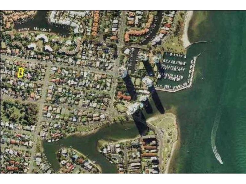 41 Clam Street, Runaway Bay QLD 4216