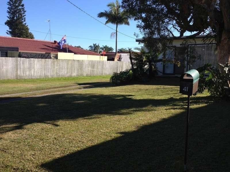 41 Clam Street, Runaway Bay QLD 4216