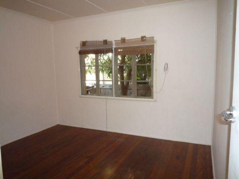 3/158 Frank Street, Labrador QLD 4215