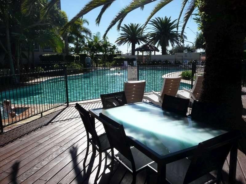 117/392 Marine Parade, Labrador QLD 4215