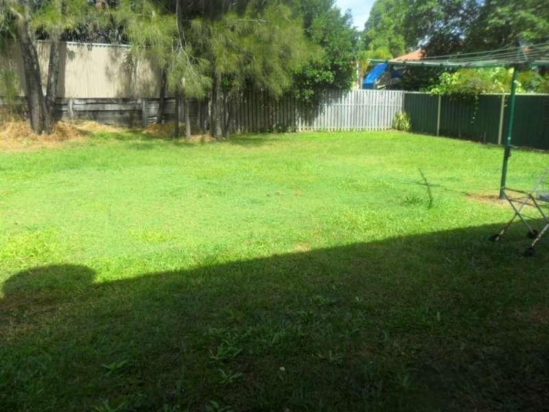 38 Numeralla Avenue, Ashmore QLD 4214