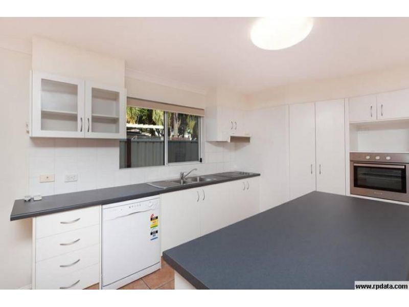 105 Minnie Street, Southport QLD 4215