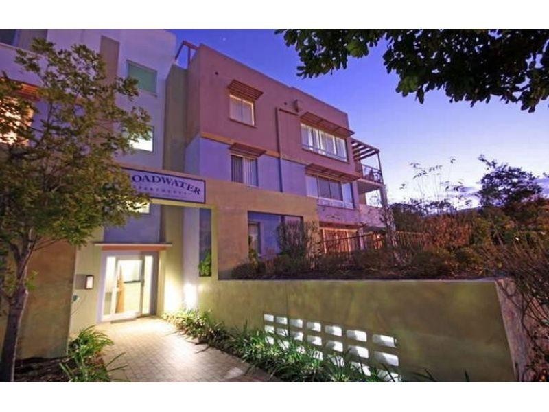 6/18 Parker Street, Labrador QLD 4215