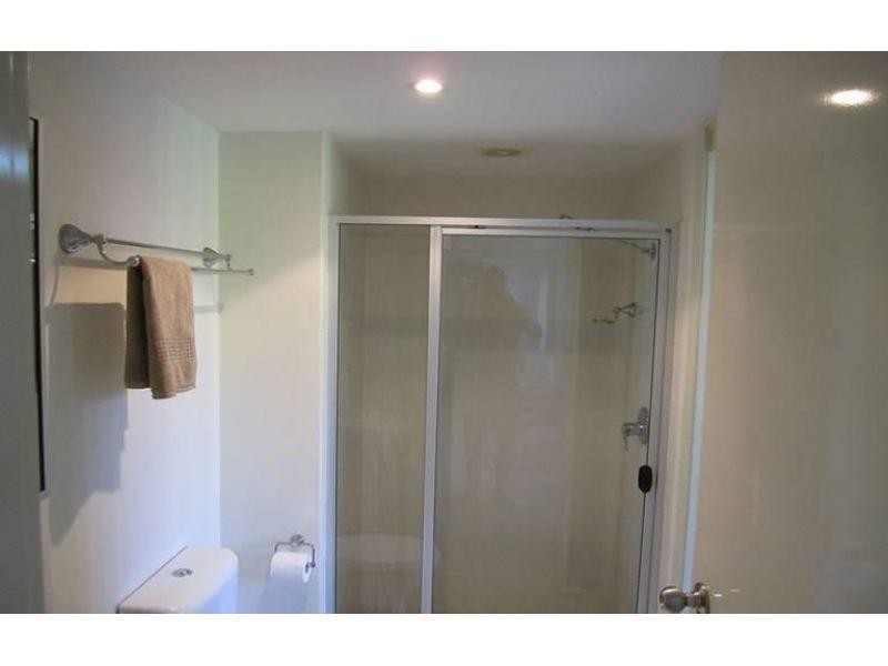 6/18 Parker Street, Labrador QLD 4215