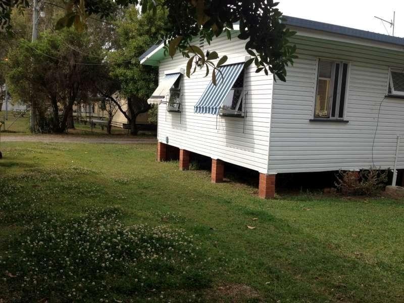 4 Teresa Easement, Labrador QLD 4215