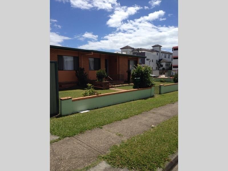 43 Central Street, Labrador QLD 4215