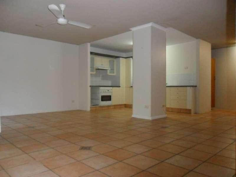 4/64 Bauer Street, Southport QLD 4215