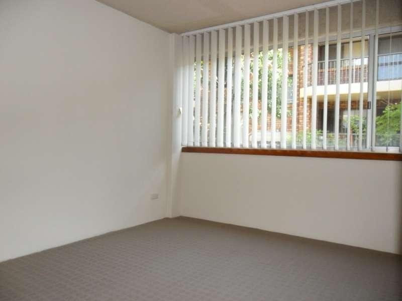 4/64 Bauer Street, Southport QLD 4215