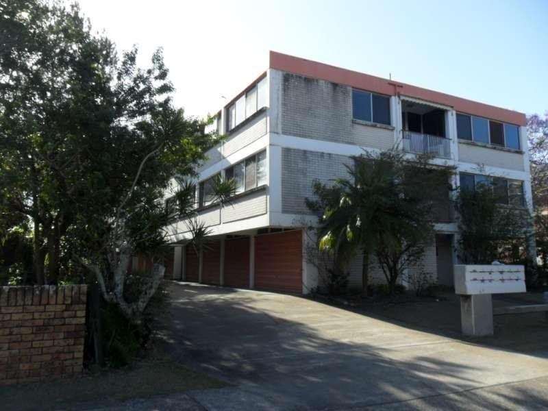 4/64 Bauer Street, Southport QLD 4215