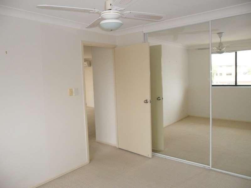 11/12 Monaco Street, Surfers Paradise QLD 4217