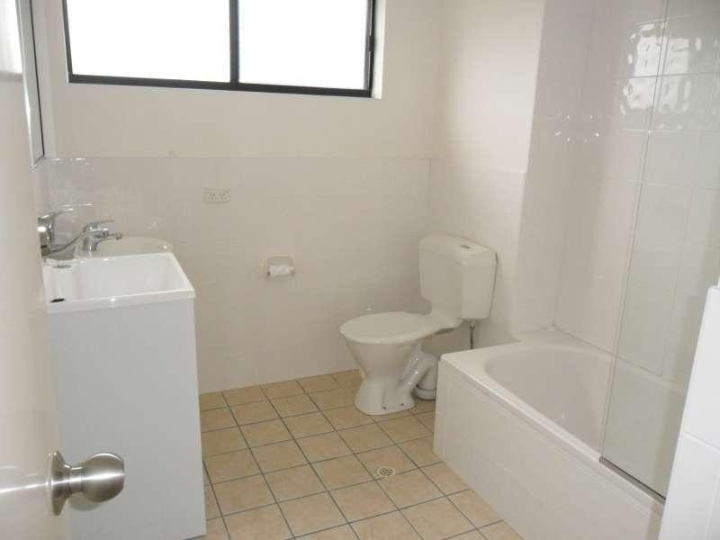 11/12 Monaco Street, Surfers Paradise QLD 4217