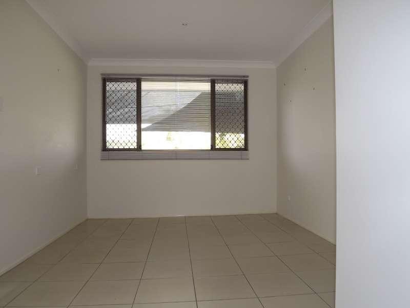 12B Jarmo Crescent, Southport QLD 4215