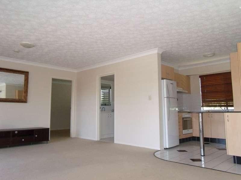 6/31 Middle Street, Labrador QLD 4215