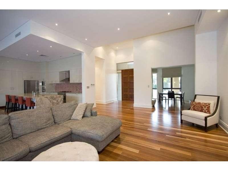 28 Lesley Anne Court, Maudsland QLD 4210