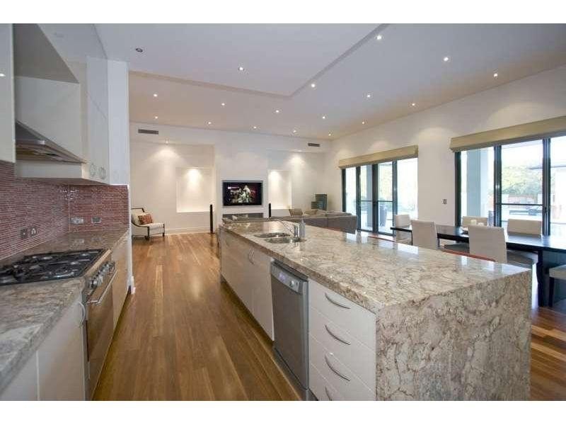 28 Lesley Anne Court, Maudsland QLD 4210