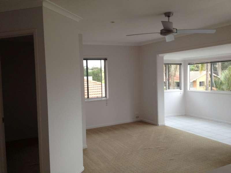 5 Enid Avenue, Southport QLD 4215