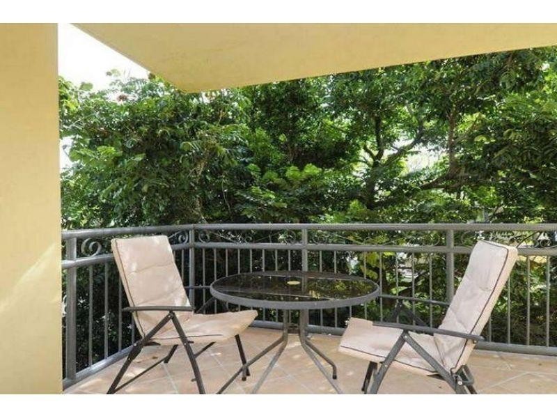 1/12 Oleander Avenue, Biggera Waters QLD 4216