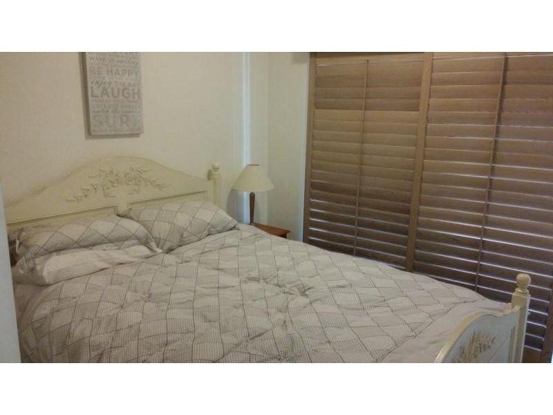 17A Great Hall Drive, Miami QLD 4220