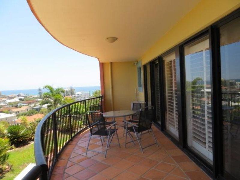 17A Great Hall Drive, Miami QLD 4220