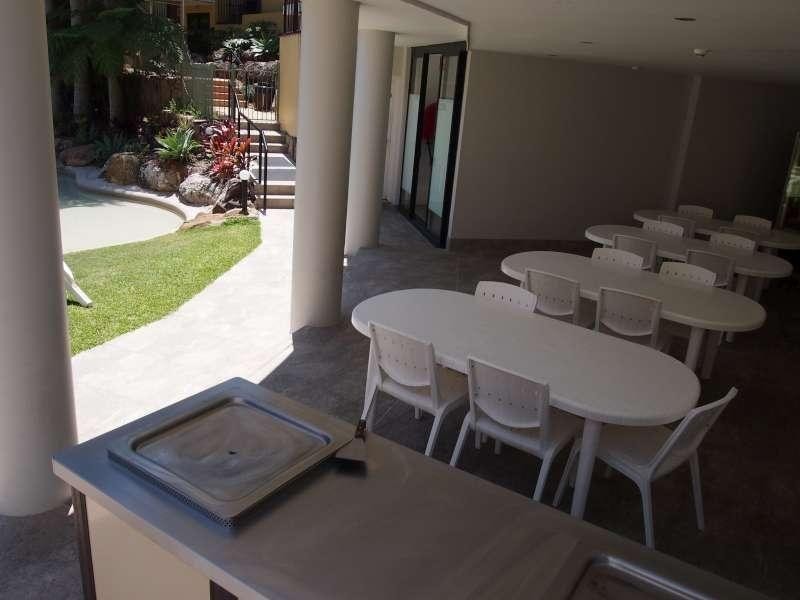 17A Great Hall Drive, Miami QLD 4220